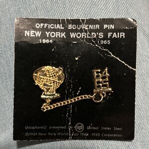 1964 - 1965 New York Worlds Fair Official Pin Carded Vintage